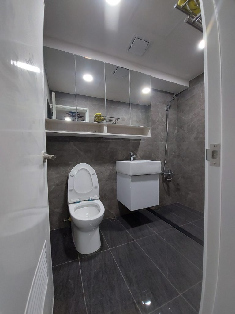 廁所、浴室裝潢該注意什麼細節？35個衛浴裝潢的實用重點整理！-防水地磚

