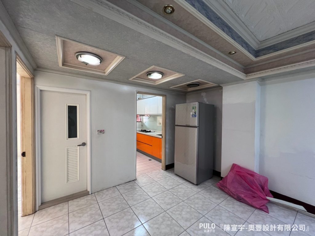 新竹竹北室內設計開箱,24坪中古屋翻修簡約風三房宅。奧豐設計有限公司作品 - PULO裝潢平台 屋主在找竹北室內設計時,希望找到一位能遇到懂得抓預算、也擅長空間規劃的設計師,讓家裡變成簡單、清爽又實用的生活空間。奧豐設計有限公司作品 - PULO裝潢平台